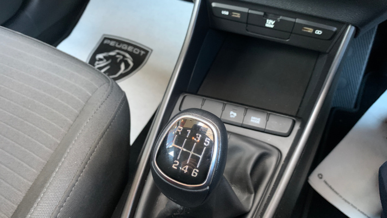 Hyundai i20 1.0T GDi 48V MHD SE Connect 5dr Petrol Hatchback